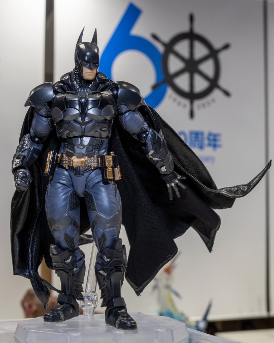 补一张官图，这个角度很好地展现了素体身材，个人感觉还行。