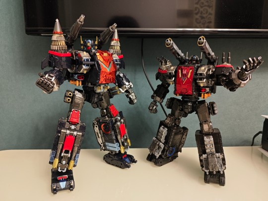 戴亚克隆夯大力