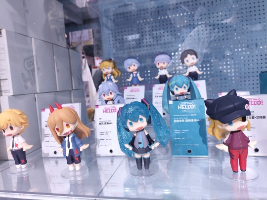 GSC HELLO! GOOD SMILE 初音未来 透明珠光 BW返图