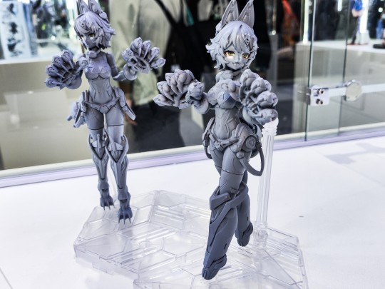 核金重构 交错战线 绯猁 1/12 拼装可动模型 BW返图