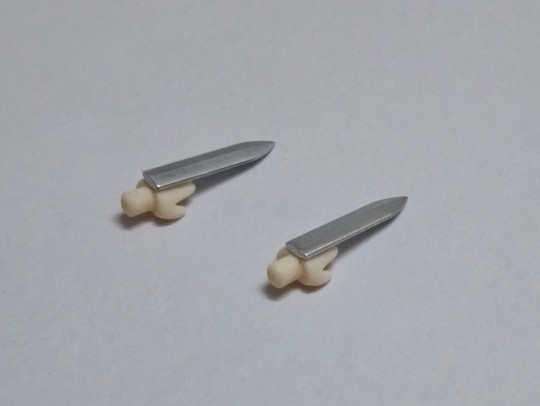 不玩不知道，一玩吓一跳！两只都是左手！