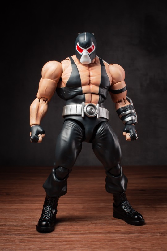 MAFEX 骑士陨落 贝恩