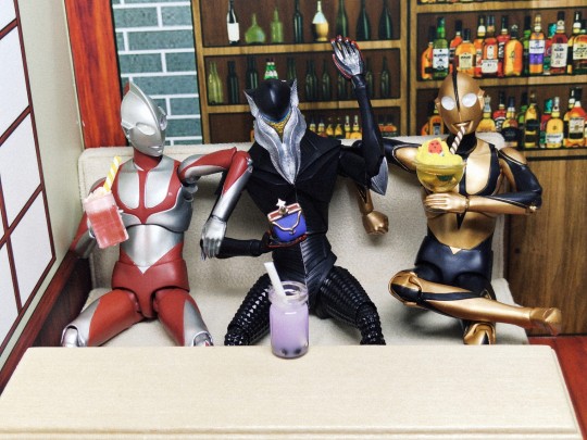 《不再AA制星人×》
《不敢AA制星人√》