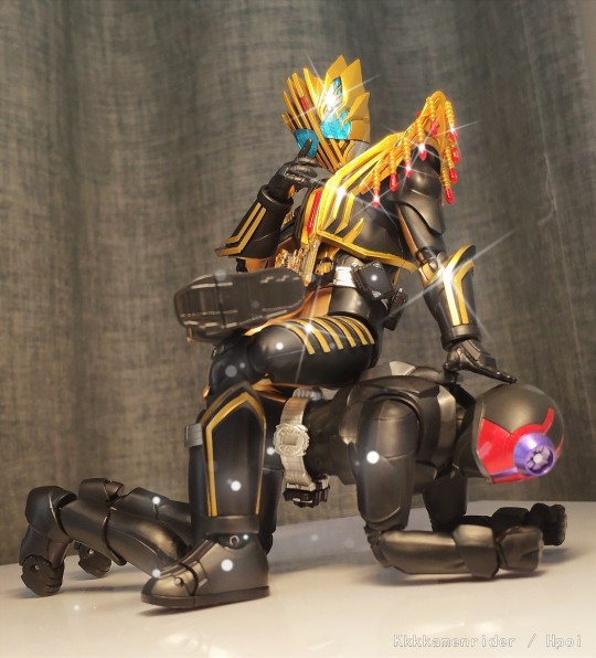 超越了传奇的假面骑士