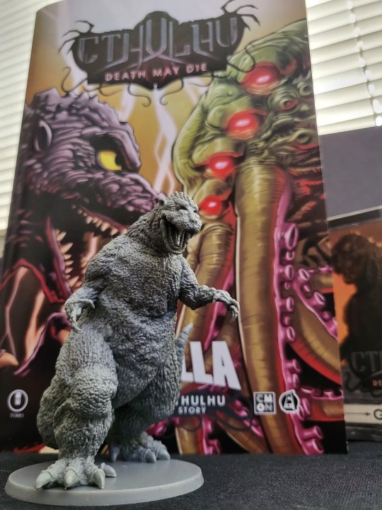 哥斯拉大战克苏鲁 sdcc限定 漫画/桌游 实物图