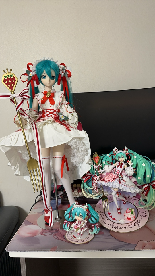 大中小草莓音  潮服初音DD
