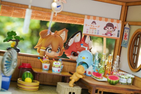 偷感很重的豆日向