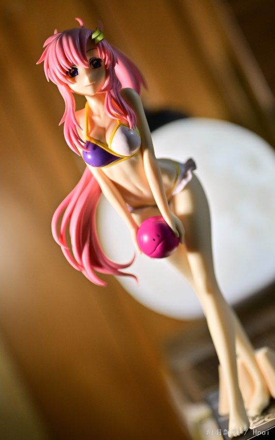 泳装拉克丝到咯