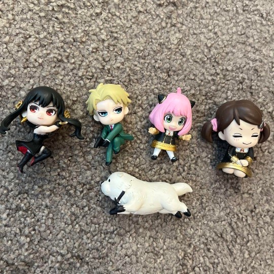 转载间谍过家家跳跳人偶实物图