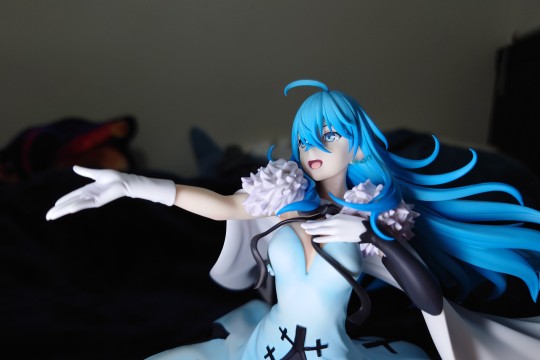 首发，VIVY 最喜欢的打歌服！薇薇萤石眼之歌