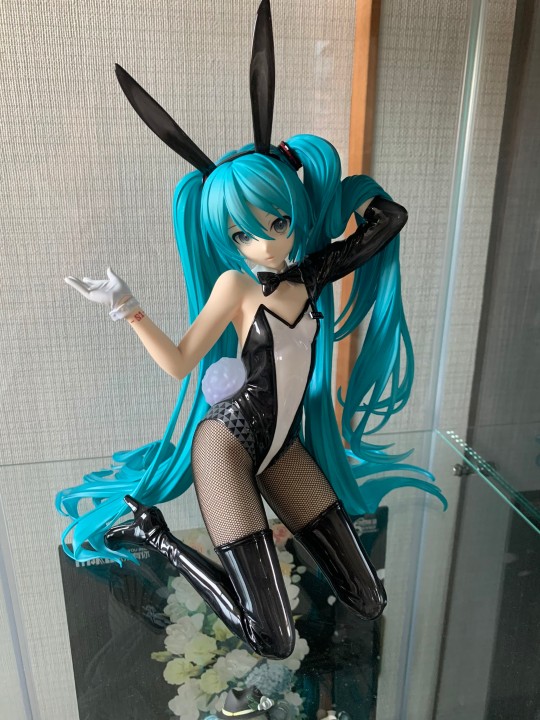 初音 兔女郎 返图