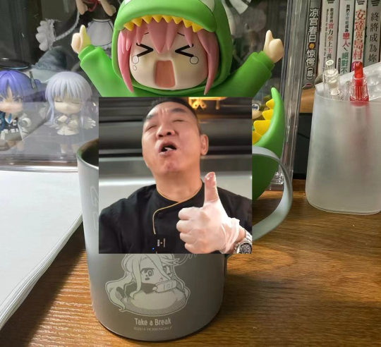 表情越看越像。。。