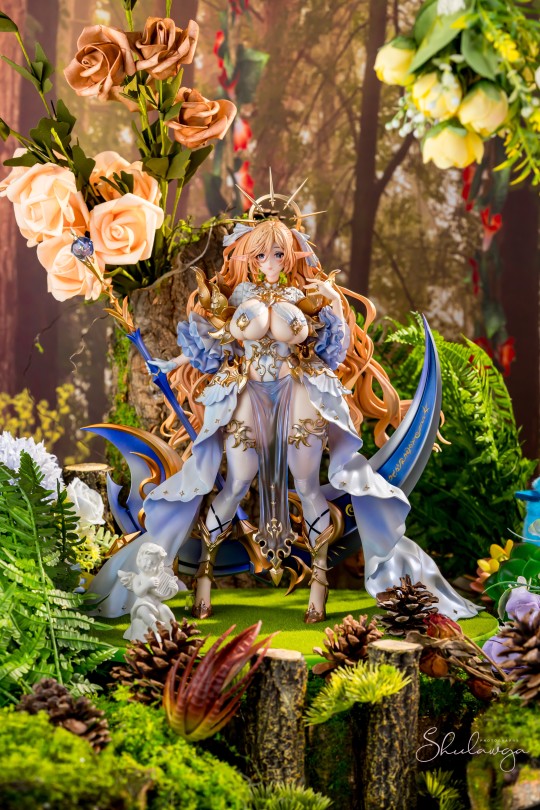 《慈爱の女帝》・エルフ村№XIV　ママ・ティアナ