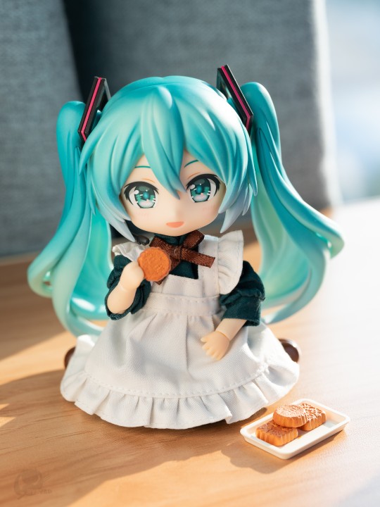 来一块月饼吗？✧٩(ˊωˋ*)و✧