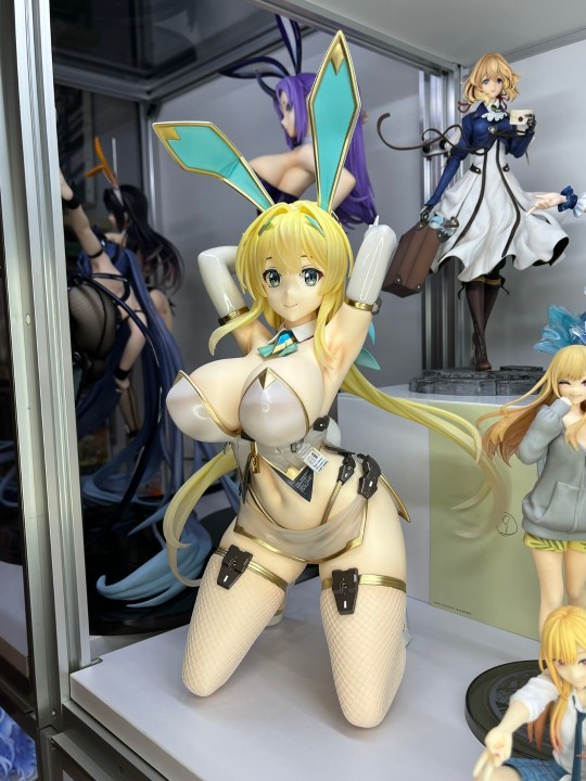 克拉莉丝·L·莉普斯托普