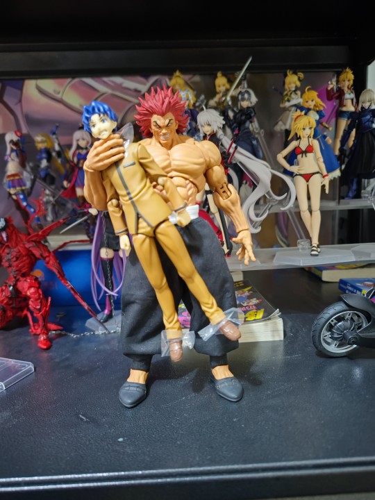 樱的还原度很好，慎二就当勇伯的沙包去吧。