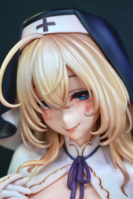 宽恕我吧，修女大姐姐！