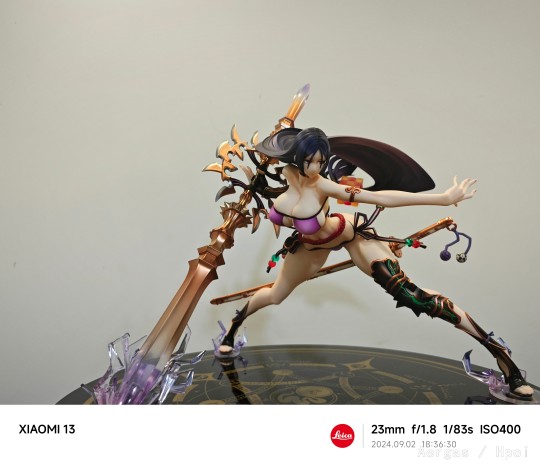 帅是真的帅，这地台也是真滴大