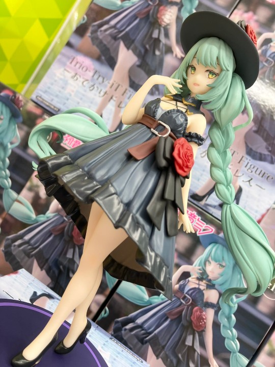 FuRyu Trio-Try-iT玩具人偶 初音未来 盛装出行 大货实拍返图搬运