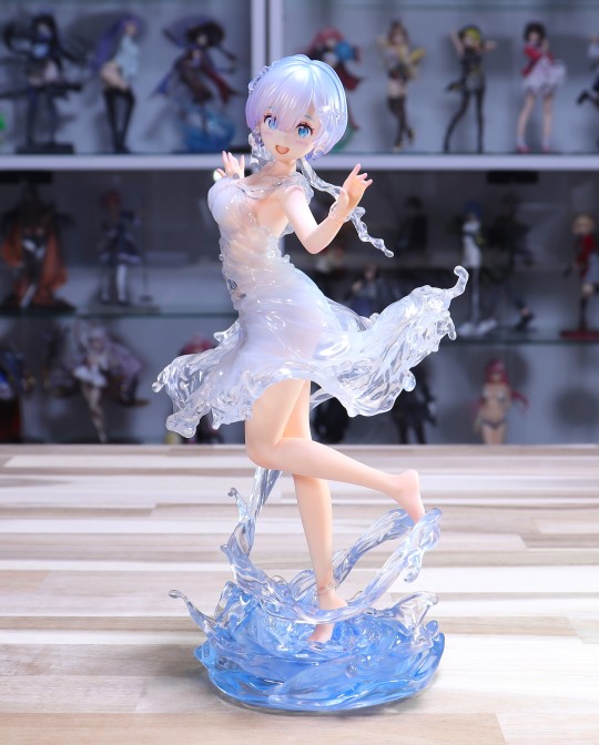 Design COCO 蕾姆 水之礼服 大货实拍返图搬运