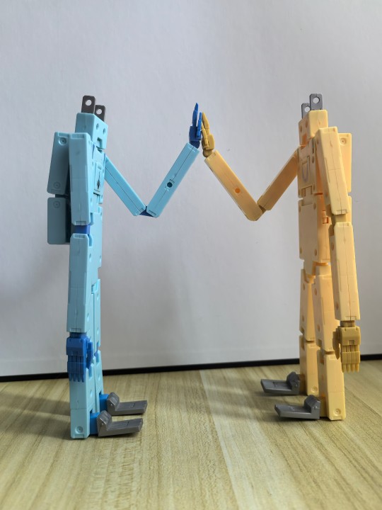 充电君-闪燕与短剑