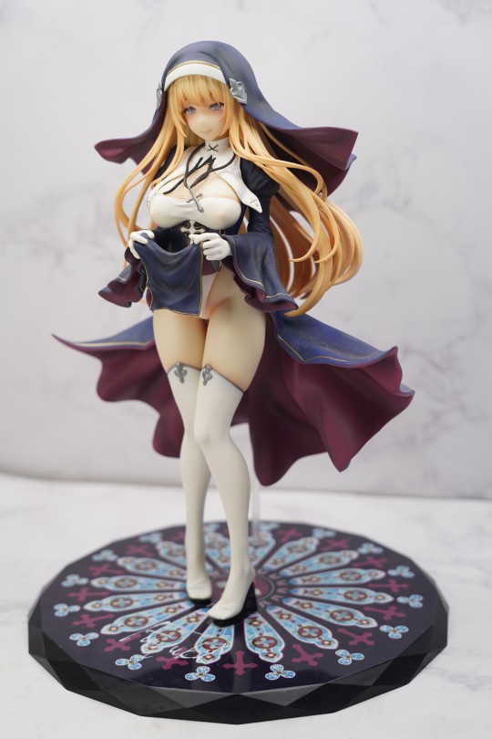 全世界唯一一个有原画 七原冬雪亲笔签名的修女 夏洛特手办