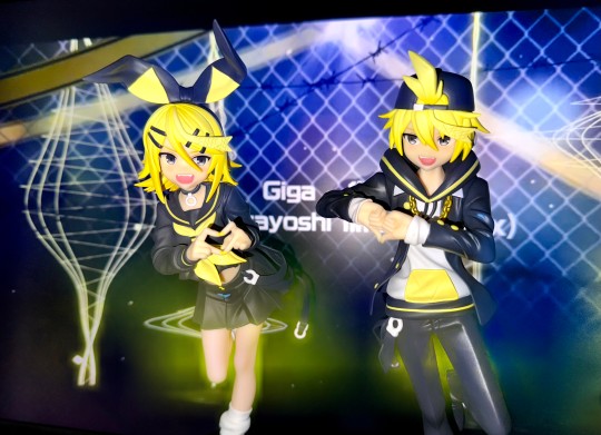 🎵劣等上等 Bring it On🎵