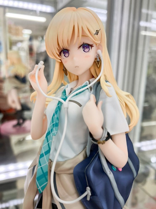 绫濑沙季限量人偶