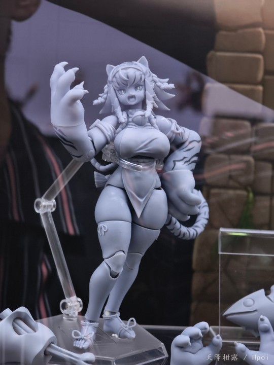 蜗之壳 虎娘 伽露上海返图