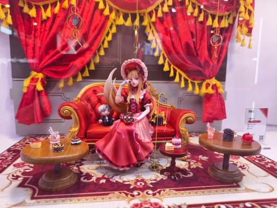 HSK 狼与香辛料 赫萝 贵妇狼吃巧克力 WF上海返图