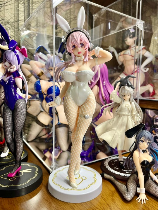 FuRyu BiCute Bunnies玩具人偶 超级索尼子 -亮白兔女郎- 大货实拍返图搬运