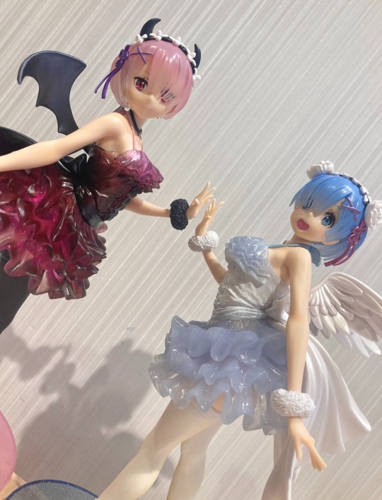 眼镜厂 ESPRESTO-Clear&Dressy-雷姆&拉姆 特色款 大货实拍返图搬运