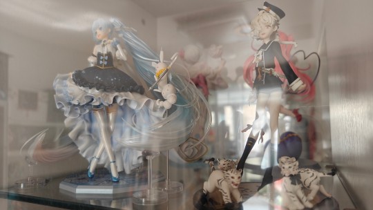 雪初音确实是比例太小了