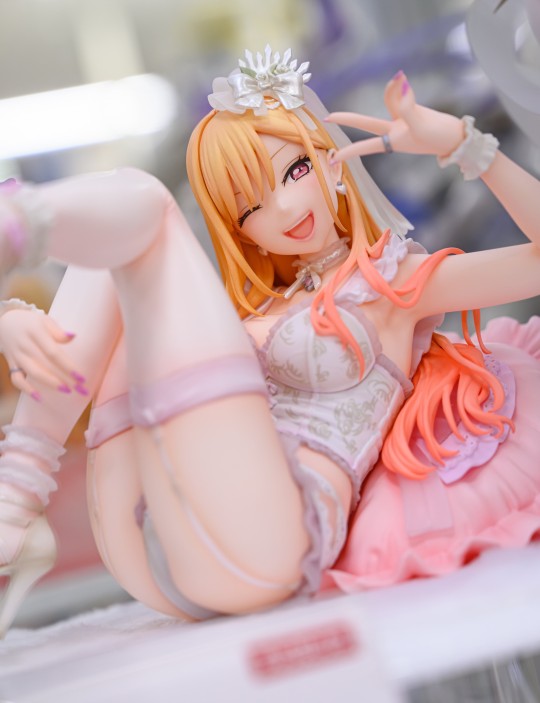 Aniplex 喜多川海梦 洋娃娃ver. AmiAmi秋叶原店样品展示