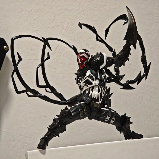 海洋堂 毒液特工