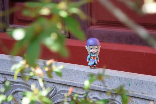 屁大点塑料小人走来走去