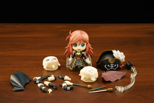 粘土人 #255 暴力宇宙海贼 加藤茉莉香拆箱记录