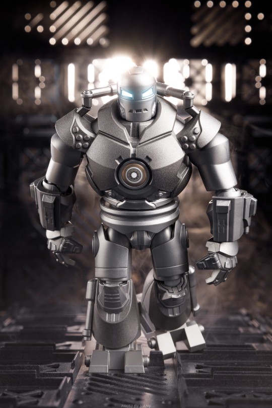 每天下班拍一张，导致一套玩具拍了四种风格