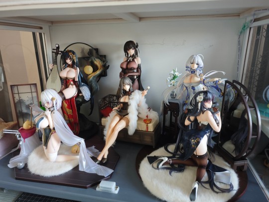 良笑 卡律布狄斯