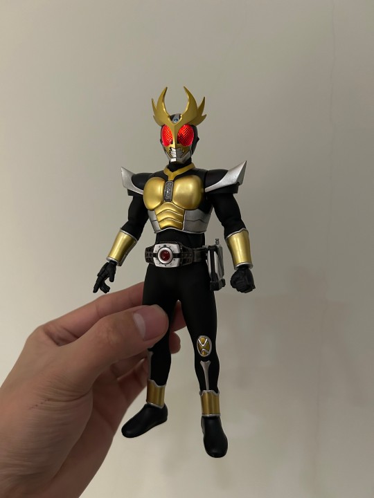 帅的一frs 跟英雄勇像