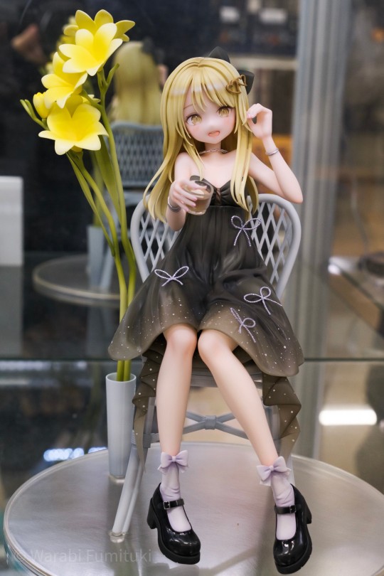 【展品】 DMM Factory 小龄女友 原画:Nabi 返图搬运