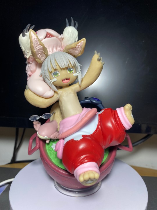 taito amp 娜娜奇 来自深渊