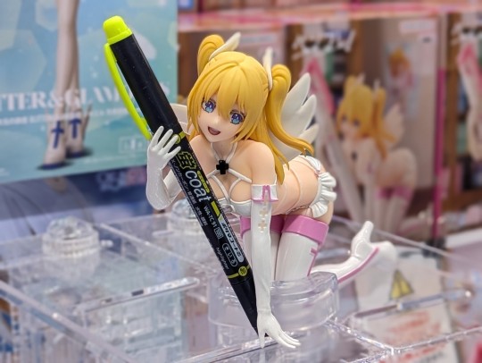 转载眼镜厂莉莉艾露握笔之友景品大货实物图