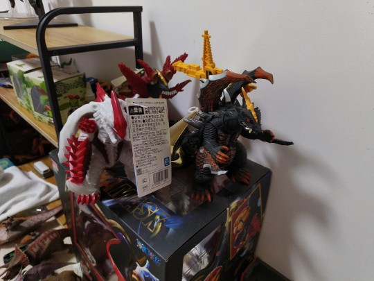 渣拍一些自己的软胶和怪物怪兽模型