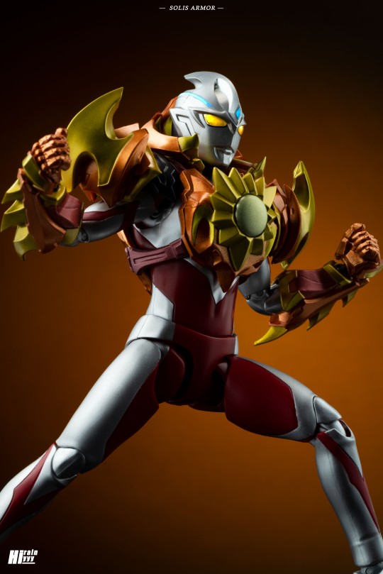 亚刻奥特曼·灼日装甲