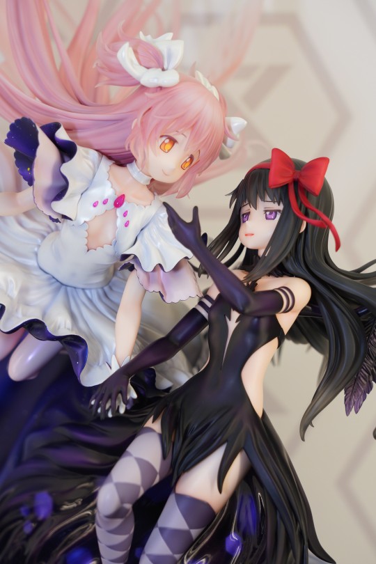 【展品】PRISMA WING 魔法少女小圆 剧场版 [新篇] 叛逆的物语 终极小圆 与 恶魔小焰 返图搬运