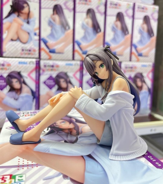 【大货】世嘉 虽然是公会的柜台小姐， 但因为不想加班所以打算独自讨伐迷宫头目 小坐系列奖品人偶 “亚莉纳·可洛瓦” 返图搬运