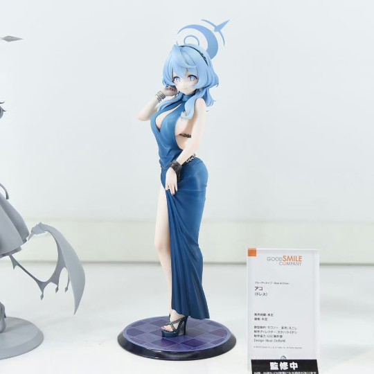 天雨亚子（礼服）