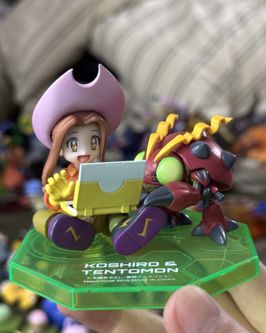 太刀川美美巴鲁兽