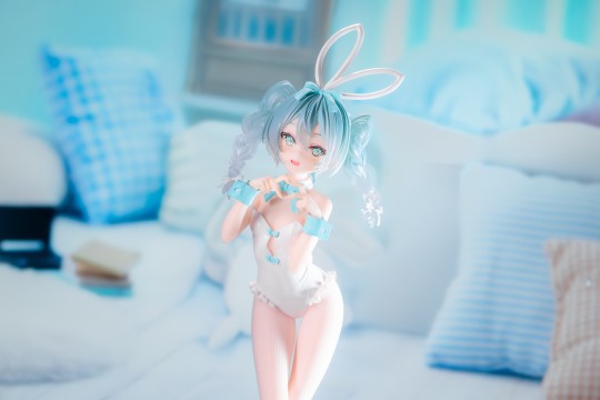 好大一只，白色巨好看。